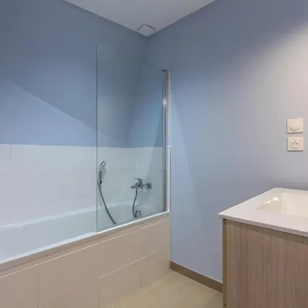 Maison 4 Et 2 Sdb, Avec Jardin Maison d'hôtes 3*